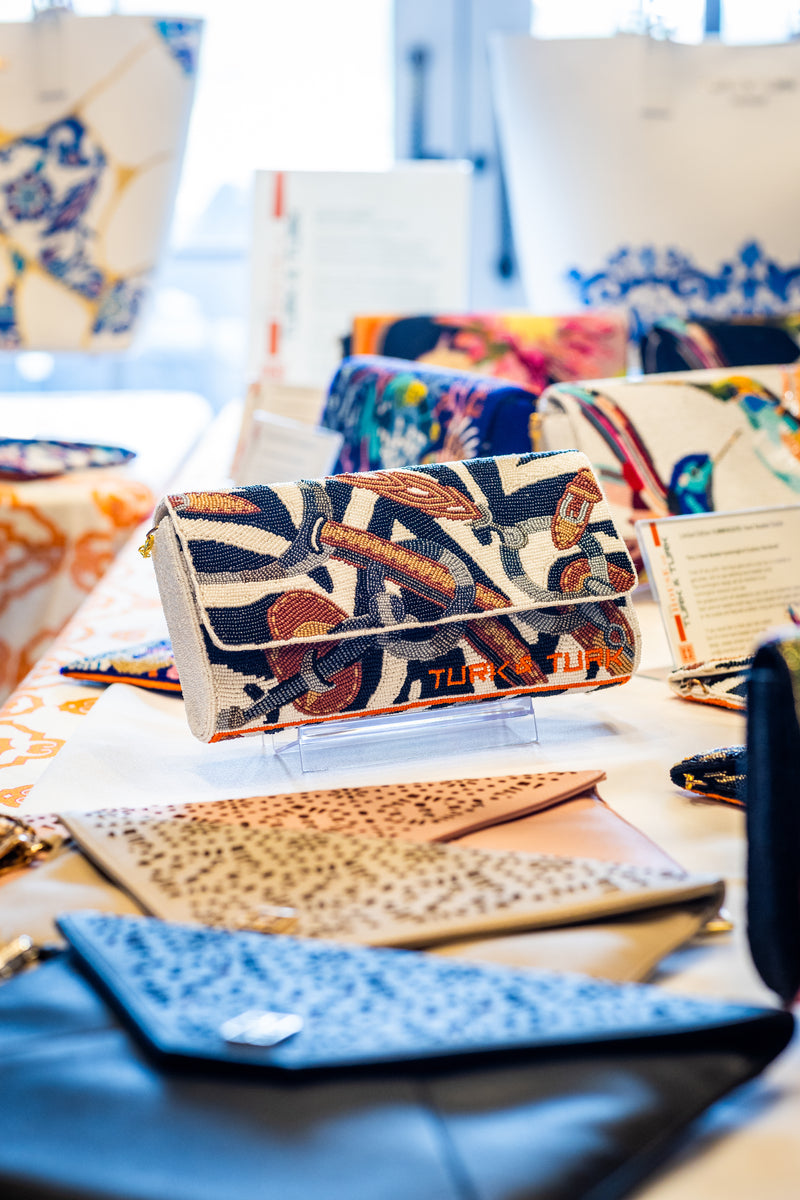 TT-EQUESTRIAN Hand-Beaded Envelope Clutch-style2